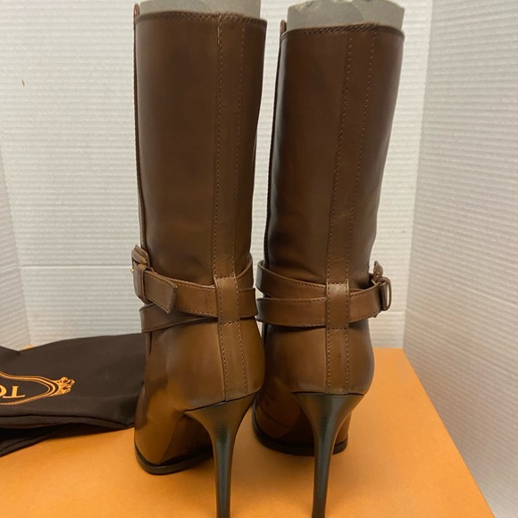 TODS New in Box Stiviletto Leather Heeled Boots - Picture 7 of 9
